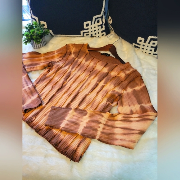 Pretty Little Thing | Ribbed Tie Dye Contrast Seam Long Sleeve Top | Size 6 NWOT - Picture 3 of 12